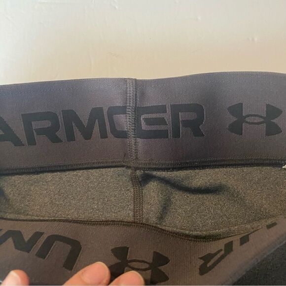 Under Armour Mid Rise muddy gray volleyball dance bike shorts 5” small - Picture 4 of 11